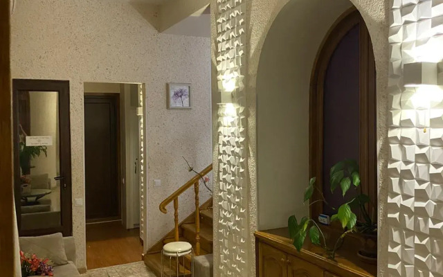 Cozy Rooms Tbilisi Hotel