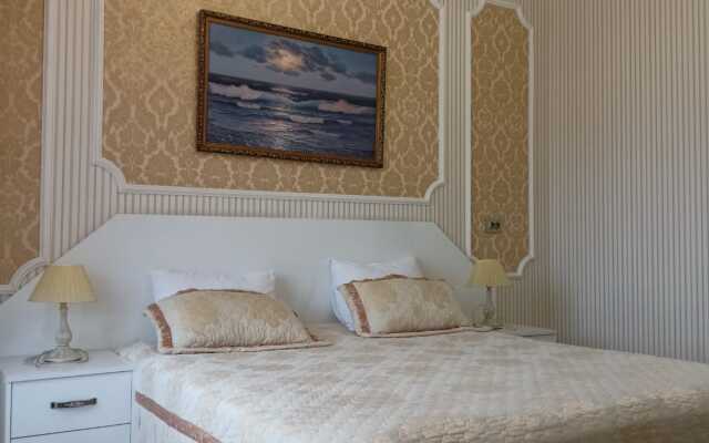 Versal' Guest House