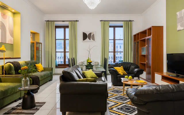 Апартаменты С видом на набережную Фонтанки