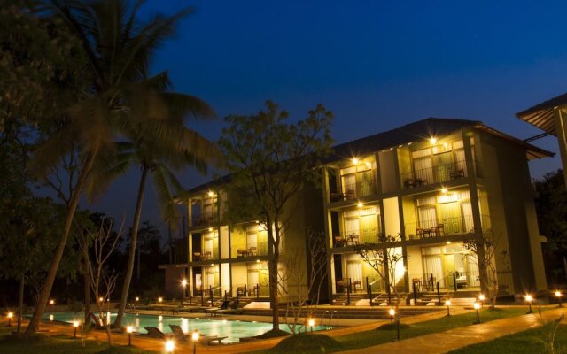 Fresco Water Villa Hotel