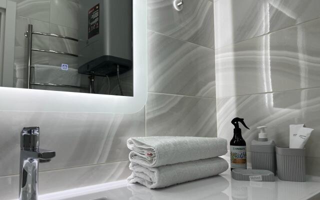 Apartamenty 3kh Mestnye  S Basseynom I Balkonom Apartments