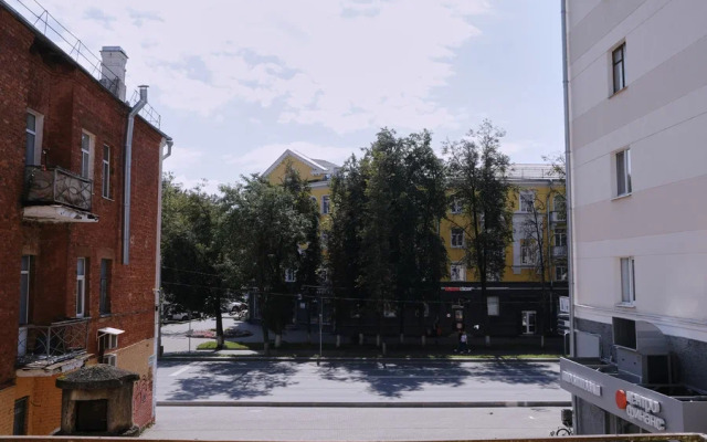 V Dokhodnom Dome Kerbera Flat