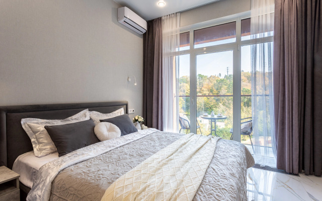 S Balkonom Vozle Morya Alleya 254 Flat