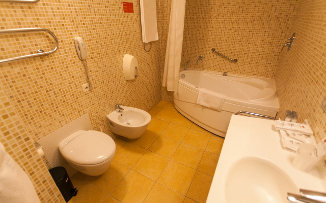 AZIMUT Novosibirsk Hotel