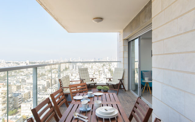 Deluxe & Terrace with City Overview by FeelHome  Apartments