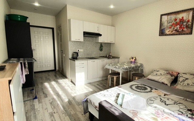 512 Uyut Apartments