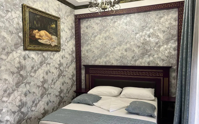 Отель Roma Yerevan & Tours