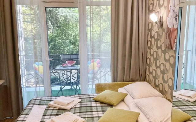 Studiya Ryadom S Morem Vid Na Dendrariy Flat