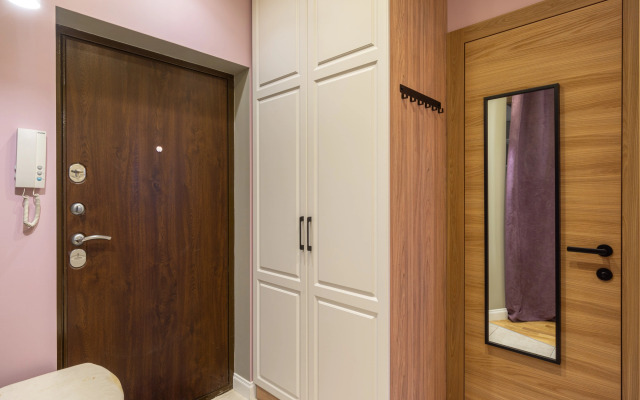 Dizaynerskaya Na Naberezhnoy Nevy Flat