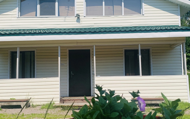 V Karelii U Reki N1 Guest house