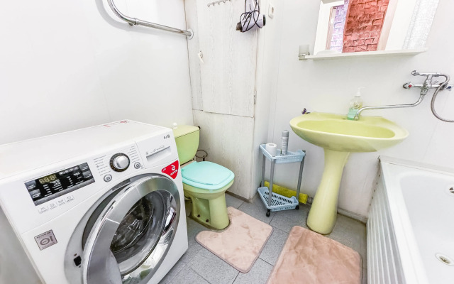 S zaseleniyem Lutshiy servis Posutochno50 Apartments