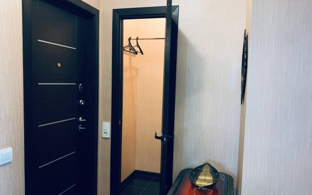 S zaseleniyem Lutshiy servis Posutochno50 Apartments