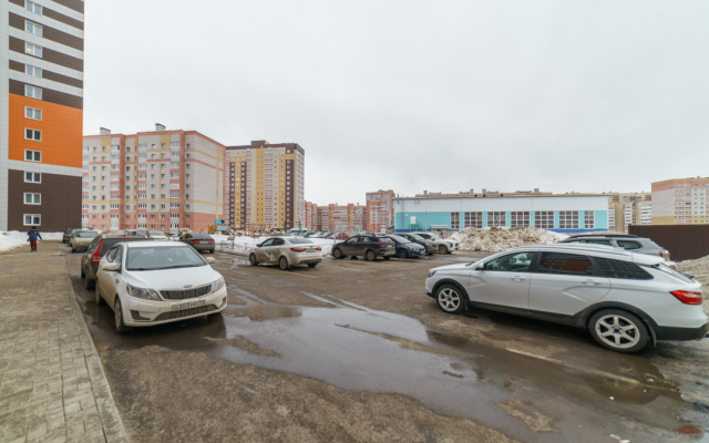 Ne Vopros v novom rajone goroda Flat