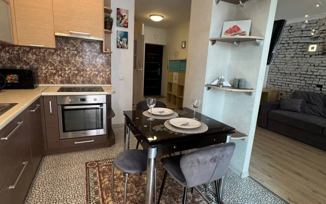 V Tsentralnom Rayone Flat