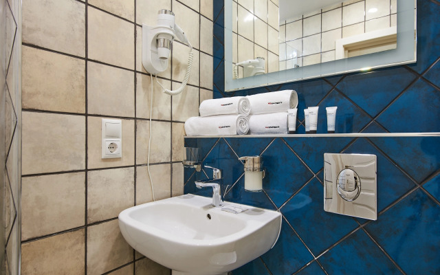 Red Apartments Pokrovskiy Park Iris Apartments