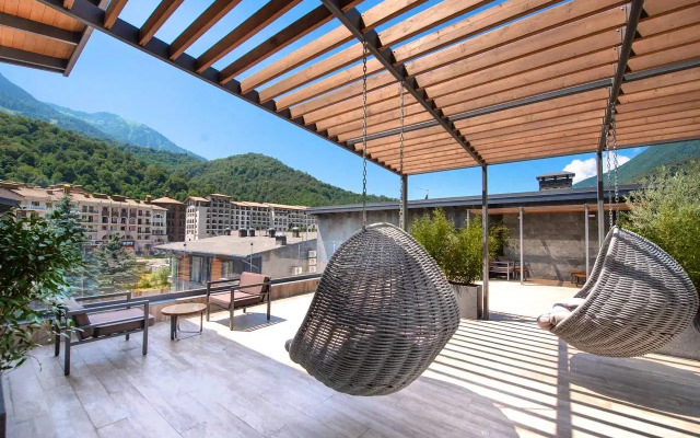 V chetirehzvezdochnom otele Blanc Hill Apartment