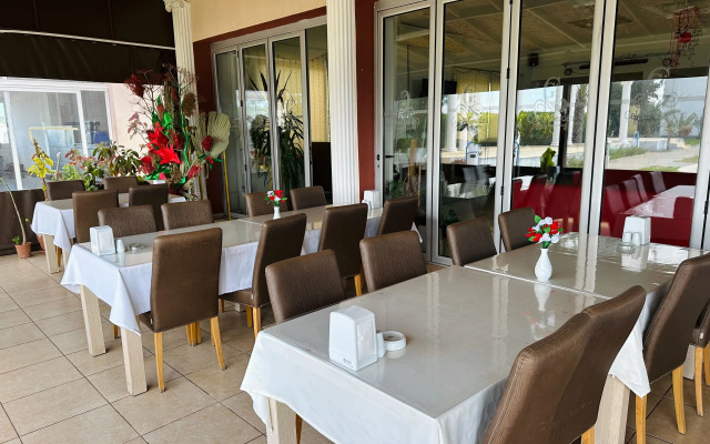 Celebi Garden Hotel	