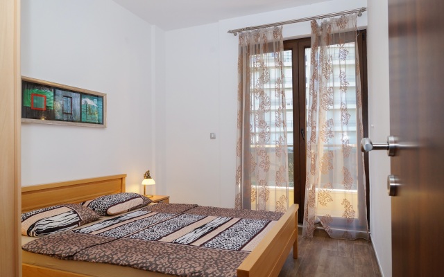 Clever II Apartments