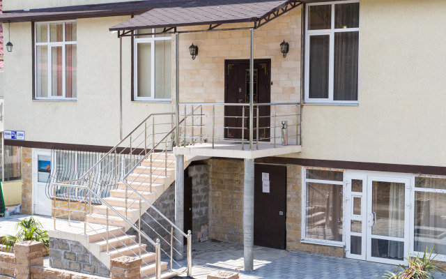 Na Lenina 221/6 Apartments