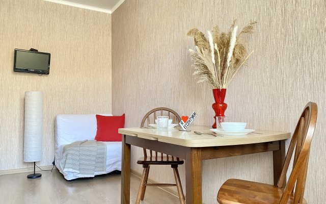 Kak doma v tihom rajone Flat