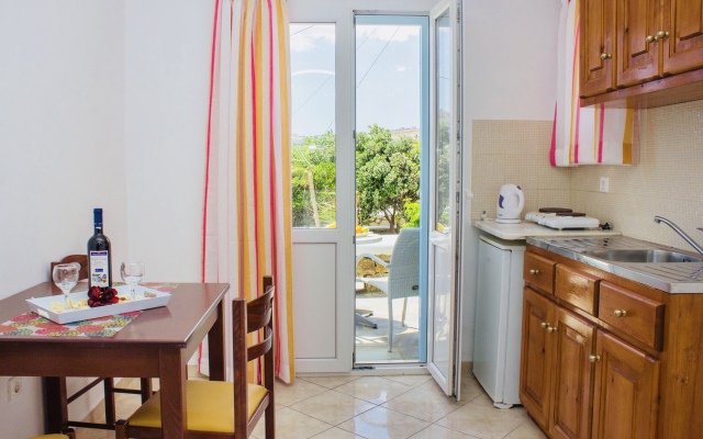 Eleftheria Apart-Hotel