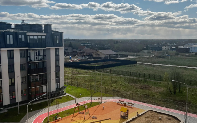 Uyutnaya Dvukhurovnevaya Na Arkhitektora Danini Flat