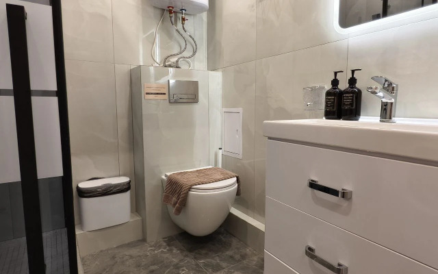 Квартира Уютная двухкомнатная со свежим ремонтом