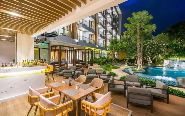 Отель Amber Pattaya