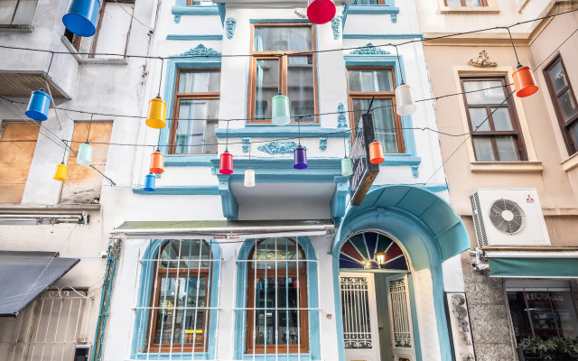 Taksim Dora Hotel