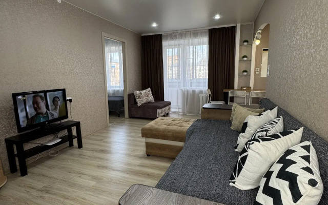 Квартира Большая Трехкомнатная квартира