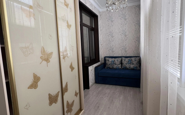 U Morya Khalilova 48b Flat