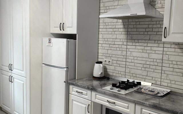 Kvartira Na Yunnatov Flat