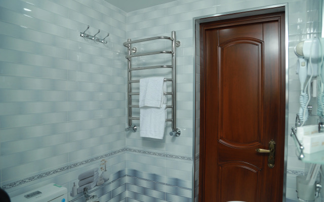 Отель Sandhill Hotel&Resto