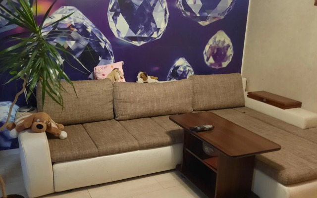 Квартира 2-х комнатная с выходом в сад