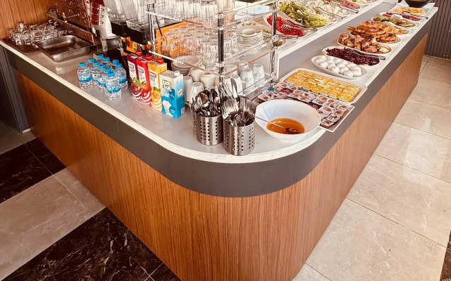 Grand Heykel Hotel