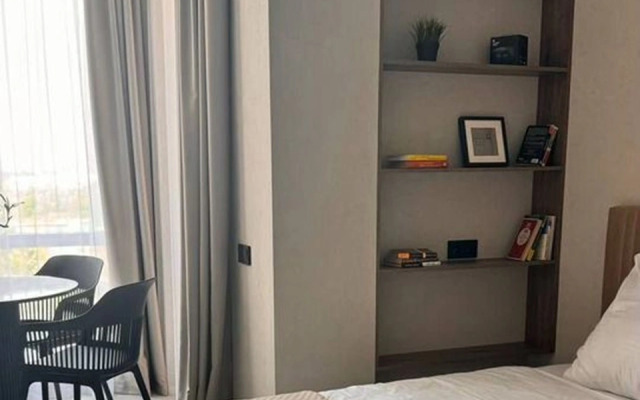 Dizaynerskaya Dvukhurovnevaya S Vidom Na More Flat