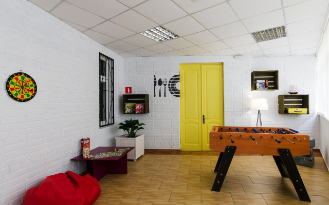 Maxi House Hostel