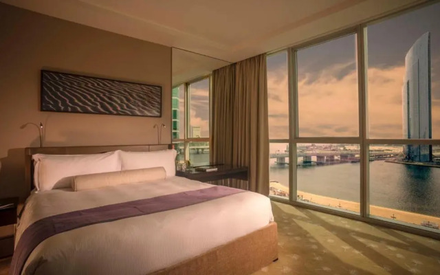 InterContinental Residence Suites Dubai Festival City Hotel