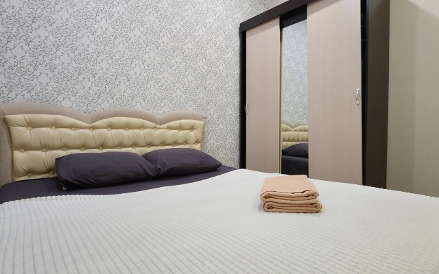 Na ulice Zyiryanovskaya 61 Flat