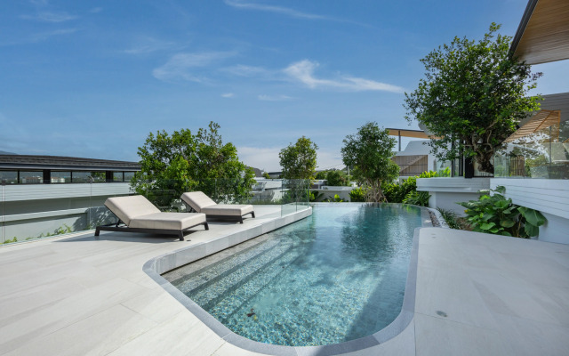Zavaya 360 View Luxury Retreat with Pool Villa