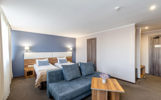 Hotel Mayak