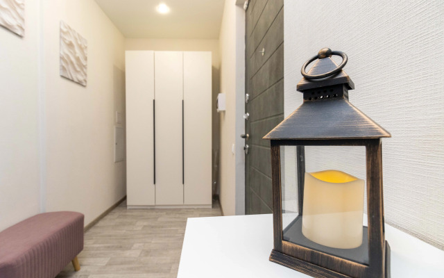 Квартира комфортные Ивана Захарова 18/2