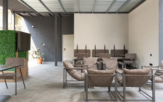 Zara Hotel