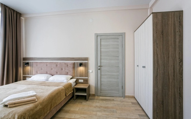 V gostevom dome Alushtik Flat