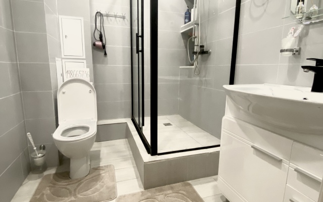Evro Studiya v Rayone Parka Galitskogo Apartments