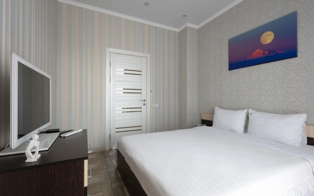 Апартаменты Red Apartments Арт Лайт Мартин