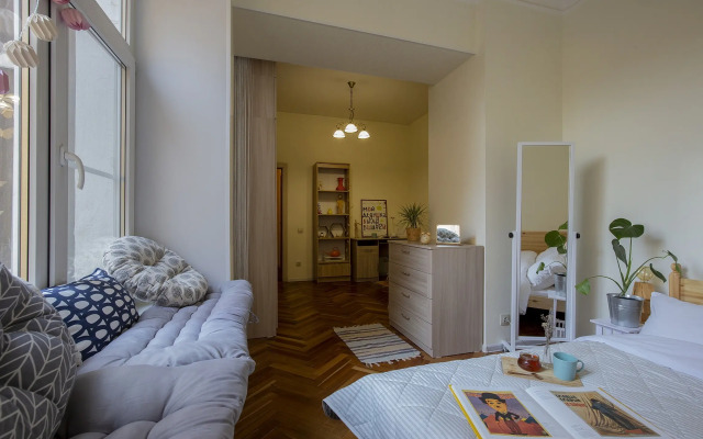 Gorod Rek Na Bolshom Kazachyem Pereulke Flat