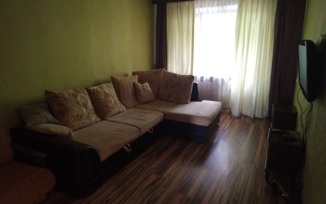 Na Beregu Reki Oka Apartments