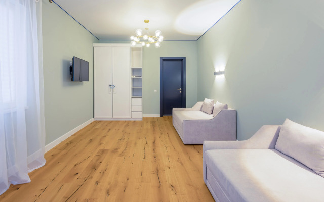 Квартира MyHomeYourHome на Невской 19