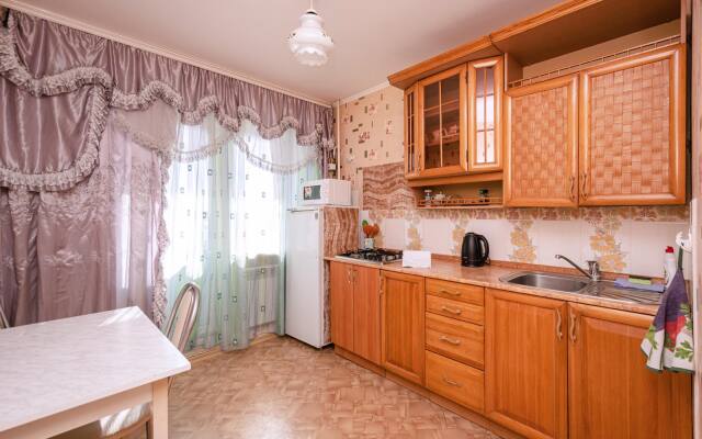 Na Ulitse Mira 15b Flat